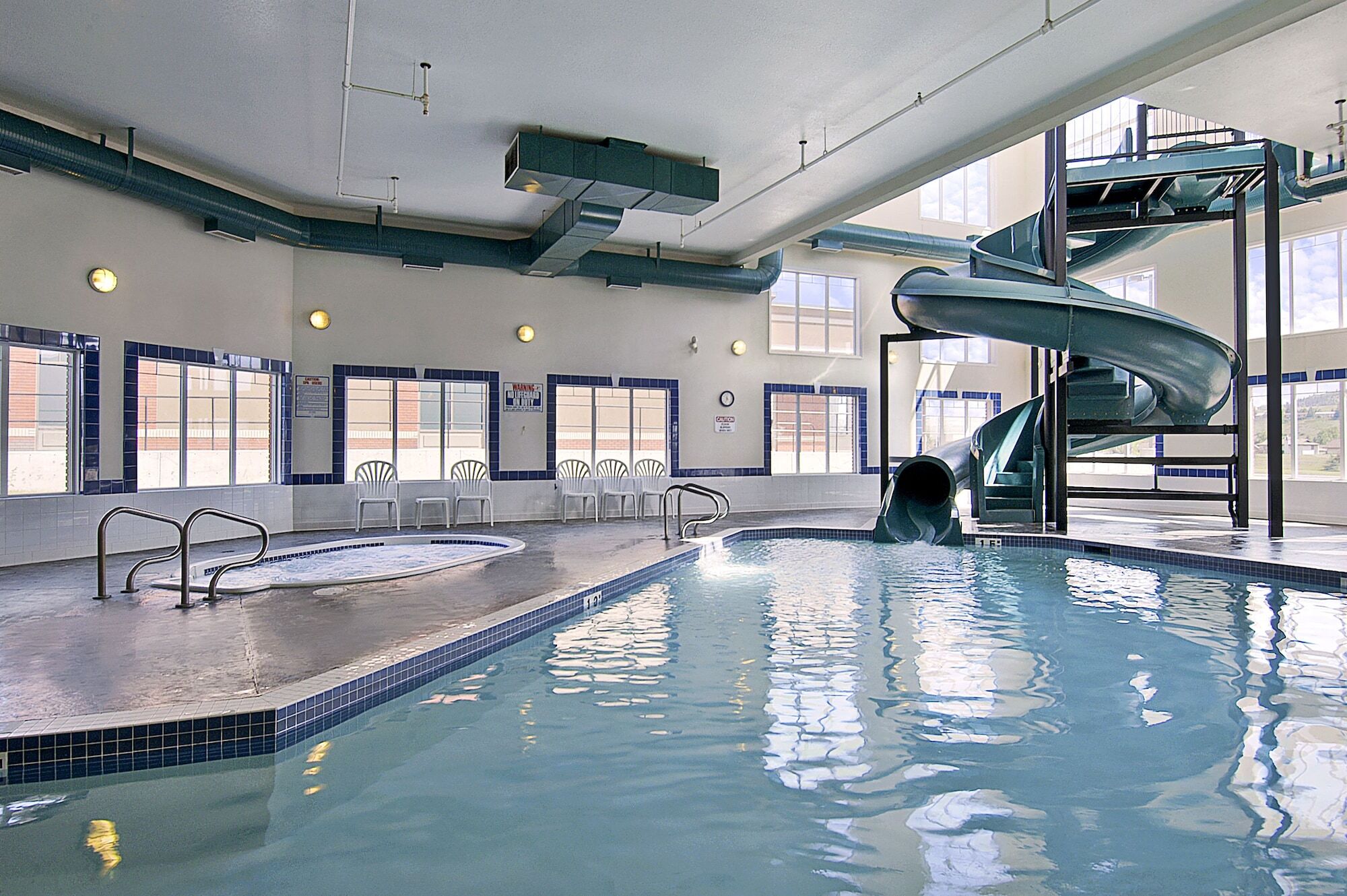 Ramada By Wyndham Cochrane Otel Dış mekan fotoğraf